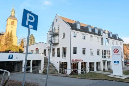 3-R-WHG mit EBK und Balkon u. TG Stellplatz - Zwickau