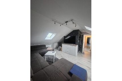 Teilmöblierte 2-Zimmer-Dachgeschosswohnung in Morschen