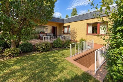 Top gepflegter Bungalow in Ruhelage von Frankfurt-Eckenheim - Frankfurt am Main