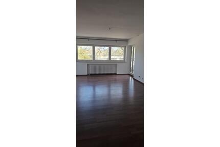 Frisch renovierte Wohnung in Bocholt mit Balkon