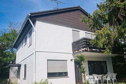 Geräumiges Einfamilienhaus auf sonnigen Grundstück - Niedernhausen