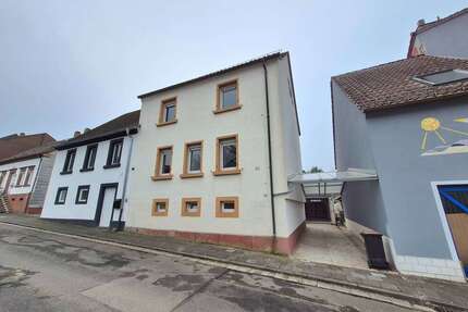 Haus zum Mieten in Kaiserslautern 1.200,00 € 135 m²