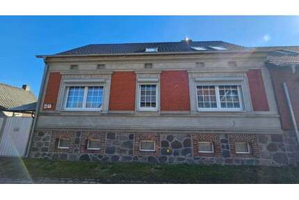 Haus zum Kaufen in Großwoltersdorf 189.000,00 € 137.49 m²