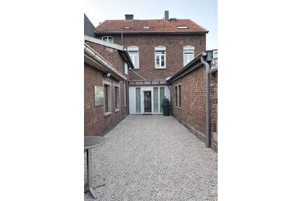 Wohn– Geschäftshaus im Zentrum von Herzogenrath - Kohlscheid....