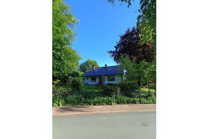 Haus ruhig, waldnah, Energie-Label B, 1.775m²,BüroFriseur im KG - Obernkirchen