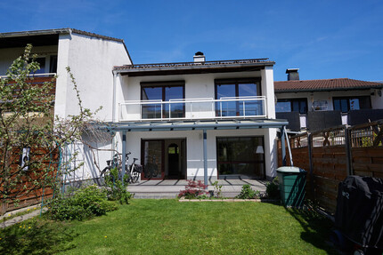 Stilvoll renoviertes Reihenmittelhaus in attraktiver Wohnlage in Teisendorf-Oberteisendorf