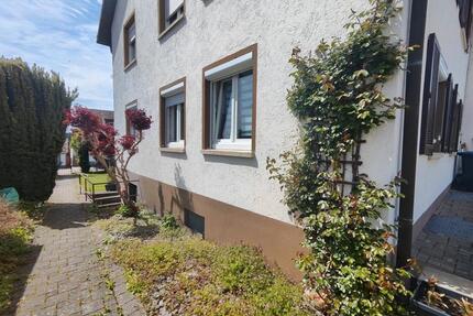 4-Zimmer-Wohnung in herrlicher Lage mit Balkon & EBK - Waldachtal