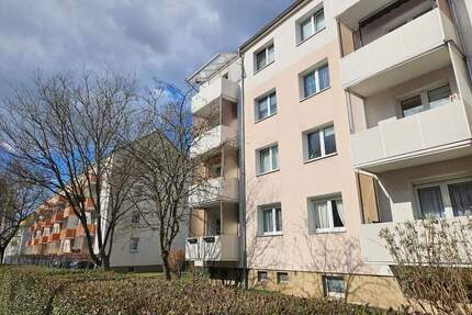 schöne 3-Raum-Wohnung mit Balkon in Halle (Saale)