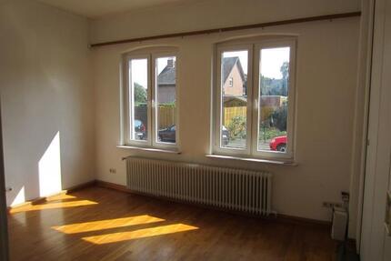 x Wohnung in Zweifamilienhaus x - Oldenburg Kreyenbrück