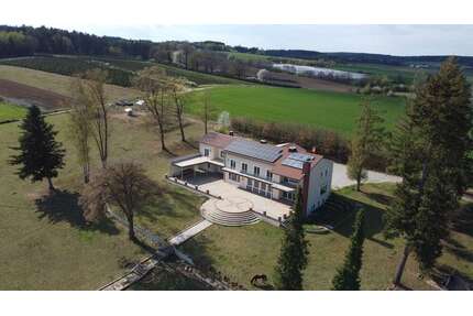 Haus zum Kaufen in Laberweinting 1.590.000,00 € 675 m²