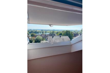 2-Zimmer Dachgeschosswohnung mit EBK - Winzer