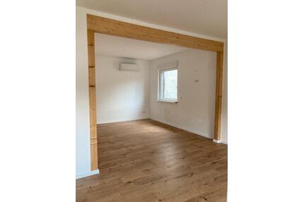DDH 2,5 Zimmer 92qm - 1.130,00&nbsp;EUR Kaltmiete, ca.&nbsp; 92,00&nbsp;m&sup2; in Weibern (PLZ: 56745)
