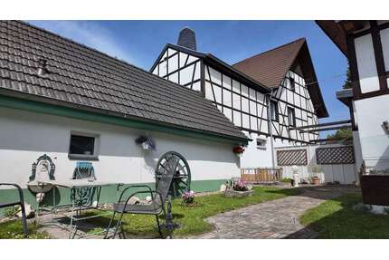 Haus zum Kaufen in Walschleben 449.000,00 € 300 m²