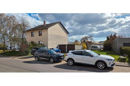 Haus mit 2 Garagen & Baugrundstück Altforweiler 30m Front 1508m2 - Überherrn