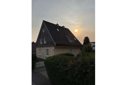 Haus zum Kaufen in Wermelskirchen 750.000,00 € 307 m²