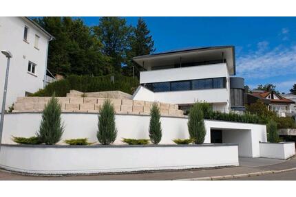 Traum Villa mit Weitblick, A++ Effizienz, 7 Zimmer, 2 Wohnungen - Sindelfingen