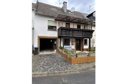 Haus zum Mieten in Kollig 975,00 € 90 m²