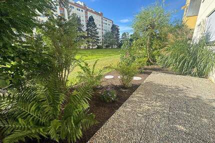 Freie, ruhige 2-Zimmer mit schöner Westterrasse - Besichtigung am Dienstag, 05.05. n.Vereinbarung - München Aubing Aubing-Lochhausen-Langwied