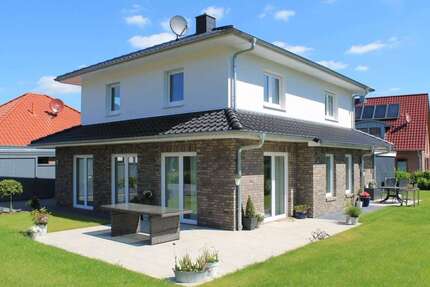 Haus zum Kaufen in Jade 470.875,00 € 124 m²