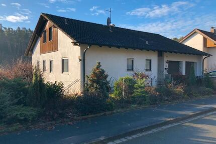 Mehrfamilienhaus am Waldrand - 599.000,00&nbsp;EUR Kaufpreis, ca.&nbsp; 150,00&nbsp;m&sup2; in Zirndorf (PLZ: 90513)
