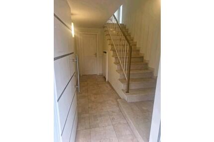 Hochwertige Gewerbefläche in Würselen – sofort verfügbar