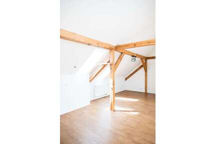 Wohnung zum Mieten in Bindlach 850,00 € 98.61 m²