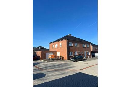 Doppelhaus im Neubaugebiet - 1.350,00&nbsp;EUR Kaltmiete, ca.&nbsp; 145,00&nbsp;m&sup2; in Salzbergen (PLZ: 48499)