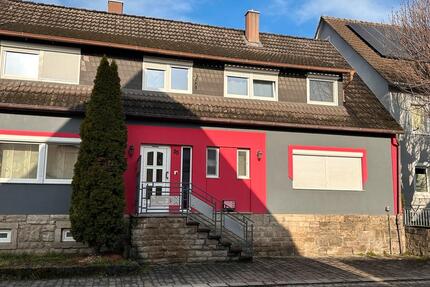 Doppelhaushälfte in Grünsfeld - 475.000,00&nbsp;EUR Kaufpreis, ca.&nbsp; 265,00&nbsp;m&sup2; in Grünsfeld (PLZ: 97947)