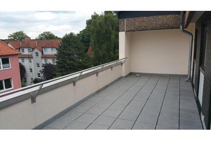 Penthouse 3-Zimmer-Wohnung in Hannover-Stöcken mit Südbalkon
