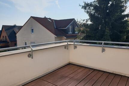Traumhafte Dachgeschosswohnung mit sonniger Dachterrasse und Kami - Langenfeld (Rheinland)