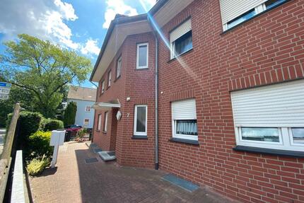 Renovierte 3-Zimmer-Dachgeschoss-Wohnung in zentraler Lage in Nienburg mit Balkon! - Nienburg (Weser)