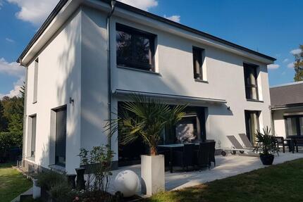 Großzügiges, modernes Haus in Dreieich-Buchschlag
