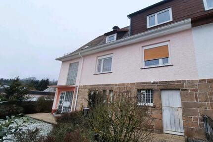 1-2 Familienhaus mit vielen Möglichkeiten - Gersfeld (Rhön)