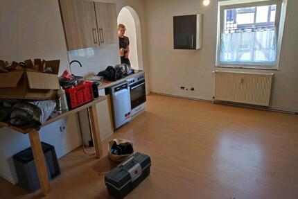 geräumige 3 Zimmer Wohnung im Altbau - Rotenburg an der Fulda