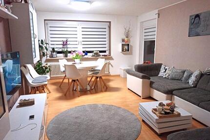 3-Zimmer-Wohnung mit Balkon, Einbauküche und Stellplatz - Vaihingen an der Enz