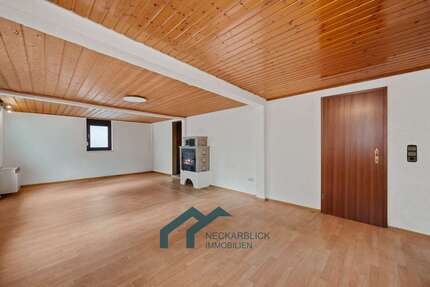 Wohnung zum Kaufen in Stuttgart 229.000,00 € 110 m²