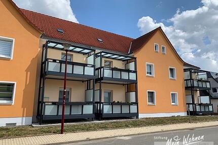Schöne 3 Raum Wohnung mit Balkon zu vermieten! - Meuselwitz