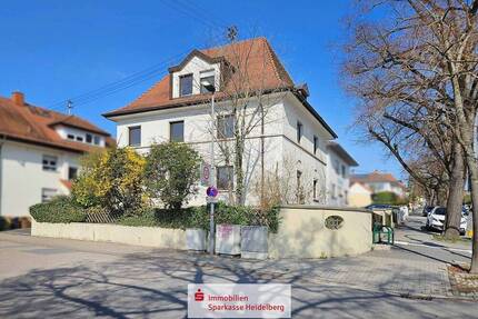 Charmantes Dreifamilienhaus mit vielseitigen Nutzungsmöglichkeiten in Wiesloch