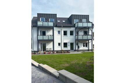 Helle, kernsanierte Single Wohnung in Wenden-Altenhof