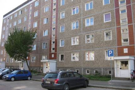 2 Raum-Wohnung mit Balkon - 242,00&nbsp;EUR Kaltmiete, ca.&nbsp; 48,40&nbsp;m&sup2;&nbsp;Wohnfl&auml;che in Anklam (PLZ: 17389)