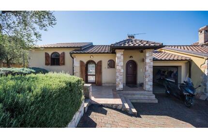 Charmantes Doppelhaus in Kaštelir-Labinci mit Meerblick - München Altstadt-Lehel