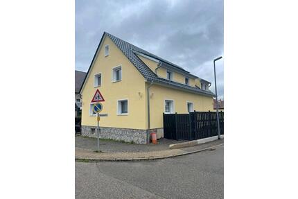 74343 Sachsenheim 3½Zimmer - 1.300,00&nbsp;EUR Kaltmiete, ca.&nbsp; 93,00&nbsp;m&sup2; in Sachsenheim (PLZ: 74343)