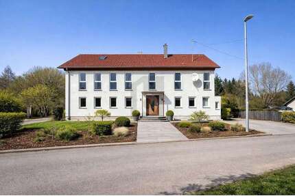 Haus zum Kaufen in Wüstenrot 490.000,00 € 317 m²