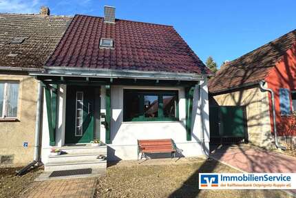 Haus zum Kaufen in Fehrbellin 228.000,00 € 77 m²