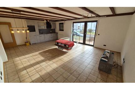 Schöne Wohnung in Erzenhausen - 850,00&nbsp;EUR Kaltmiete, ca.&nbsp; 120,00&nbsp;m&sup2; in Weilerbach (PLZ: 67685)