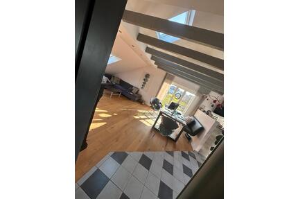 Charmante 4-Zimmerwohnung - 1.000,00&nbsp;EUR Kaltmiete, ca.&nbsp; 105,00&nbsp;m&sup2; in Bad Wünnenberg (PLZ: 33181)