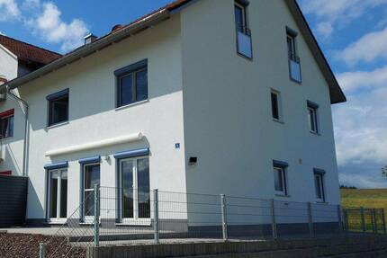 Modernes Reihenendhaus in ruhiger Lage zu vermieten - Ettringen Traunried