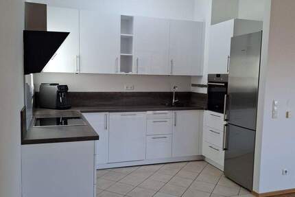 sonnige, provisionsfreie 3 Zi. Dachterrassenwohnung Split-Level - Germering