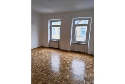 Schöne Altbauwohnung mit Terrasse zu vermieten - Osnabrück Dodesheide