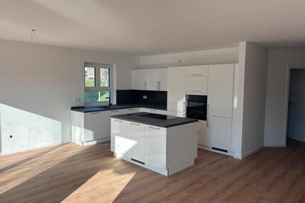 Stilvolle 4-Zimmer-Neubauwohnung – Erstbezug mit Einbauküche - TG - Oberndorf am Neckar